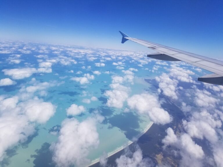 apples-bold-move-the-gulf-of-mexico-now-renamed-to-gulf-of-america