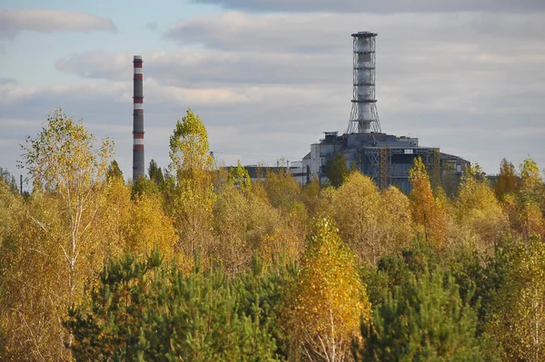 chernobyl-drone-strike-a-wake-up-call-for-nuclear-safety-amid-war