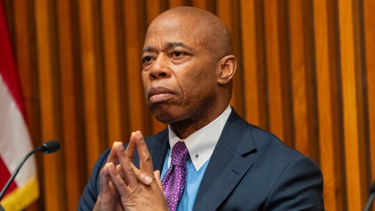 eric-adams-and-the-justice-department-a-political-drama-unfolds
