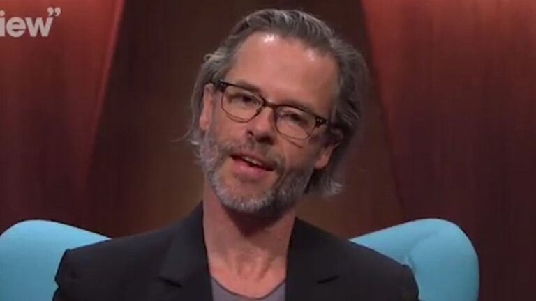 exploring-guy-pearce-and-kevin-spaceys-complex-relationship-a-hollywood-reflection-on-accountability-and-metoo