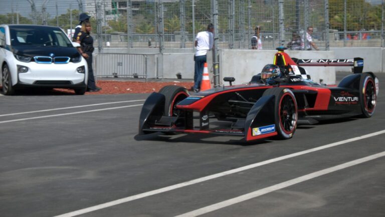 idris-elba-joins-the-race-pioneering-sustainability-with-cupra-kiro-formula-e