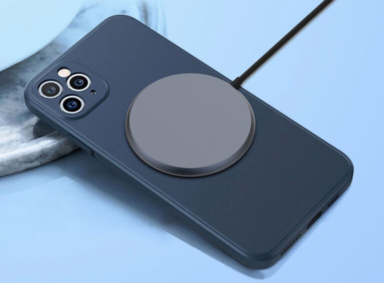 innovative-convenience-apples-wireless-reverse-charging-for-iphone-17-pro