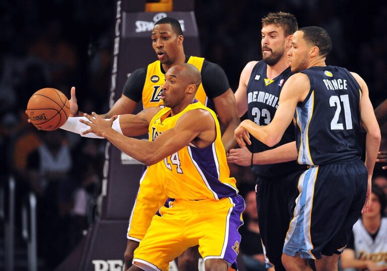 lakers-trade-shakeup-mark-williams-deal-abruptly-cancelled