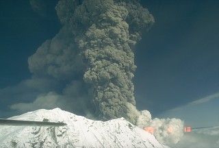 mount-spurrs-unrest-implications-for-anchorage-and-the-alaskan-landscape