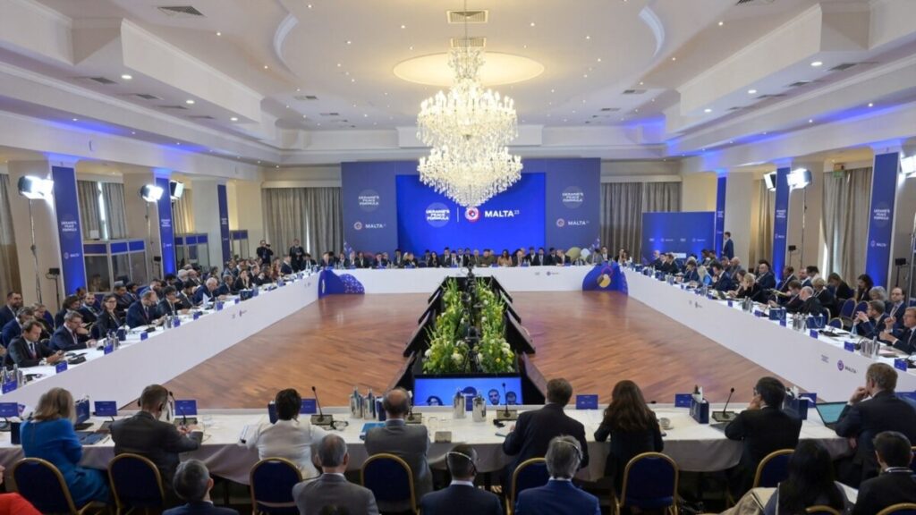 nato-emphasizes-ukraines-inclusion-in-peace-talks-for-lasting-stability