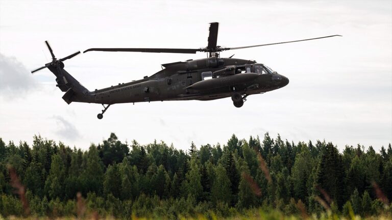 navigating-danger-lessons-from-the-helicopter-and-plane-near-miss-in-d.c