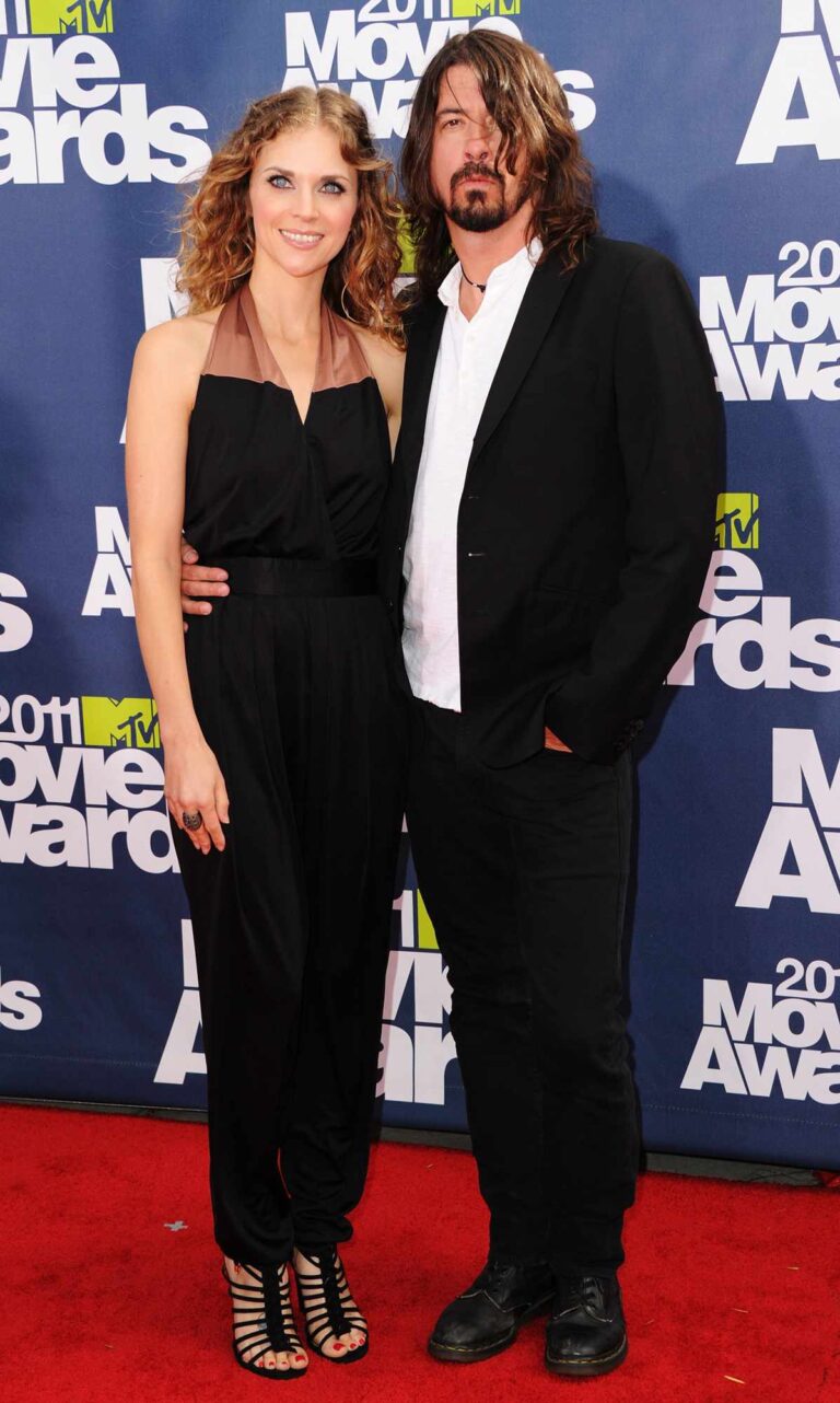 navigating-love-and-betrayal-the-complicated-journey-of-dave-grohl-and-jordyn-blum
