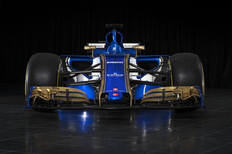 saubers-2025-livery-reveal-a-new-era-in-formula-1-design