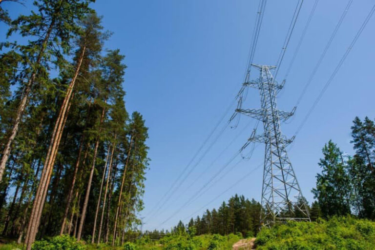 the-baltic-states-bold-leap-to-energy-independence-a-historic-disconnection-from-russia