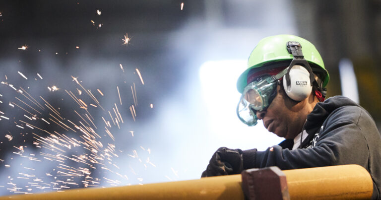 the-ripple-effects-of-trumps-steel-and-aluminum-tariffs-a-global-perspective
