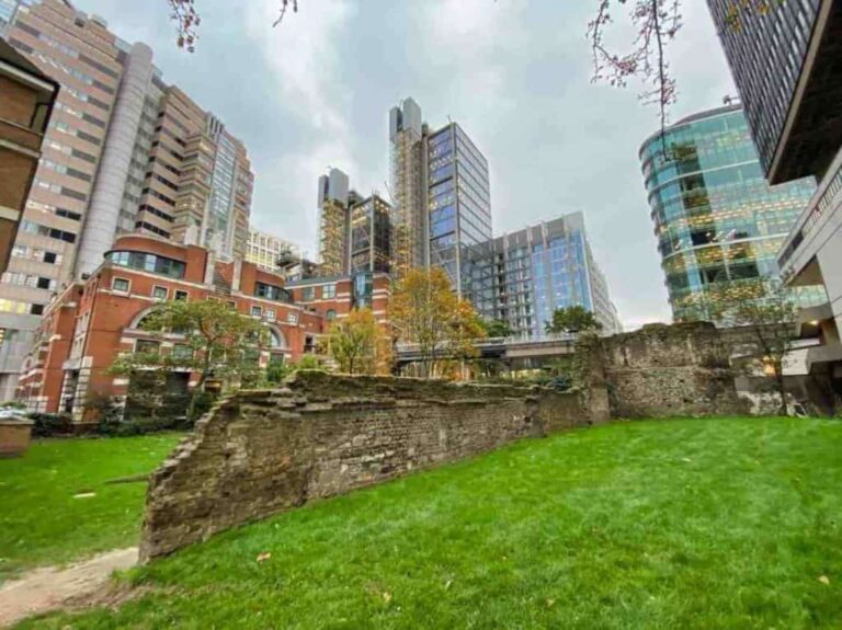unearthing-history-ancient-basilica-discovered-beneath-london-streets