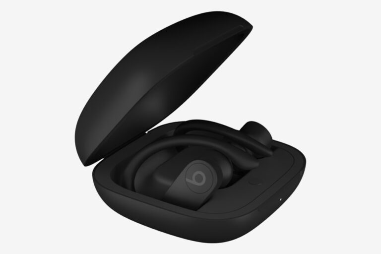 unveiling-tomorrow-the-game-changing-iphone-se-and-powerbeats-pro-2