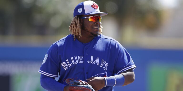 vladimir-guerrero-jr.-navigating-contract-negotiations-and-future-choices